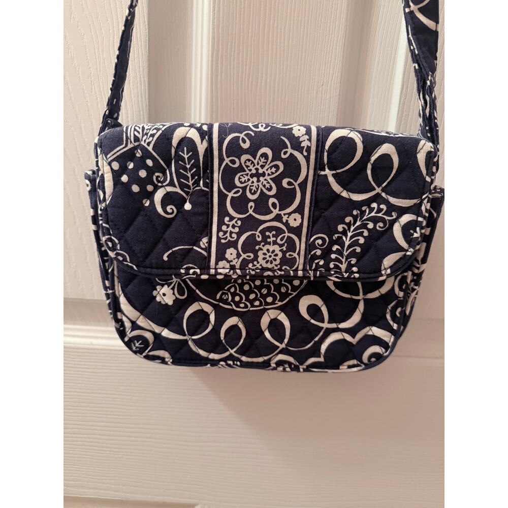 Vera Bradley Twirly Little Bird Hip Bag in Navy Preloved